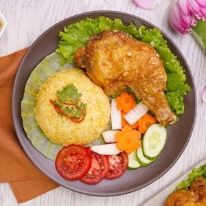 Cơm đùi gà chiên giòn